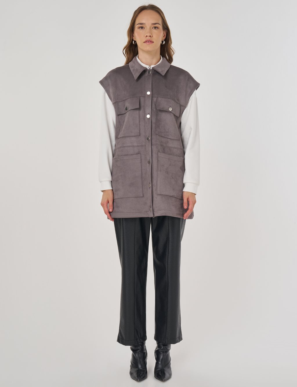 Cep Detaylı Süet Yelek Füme 