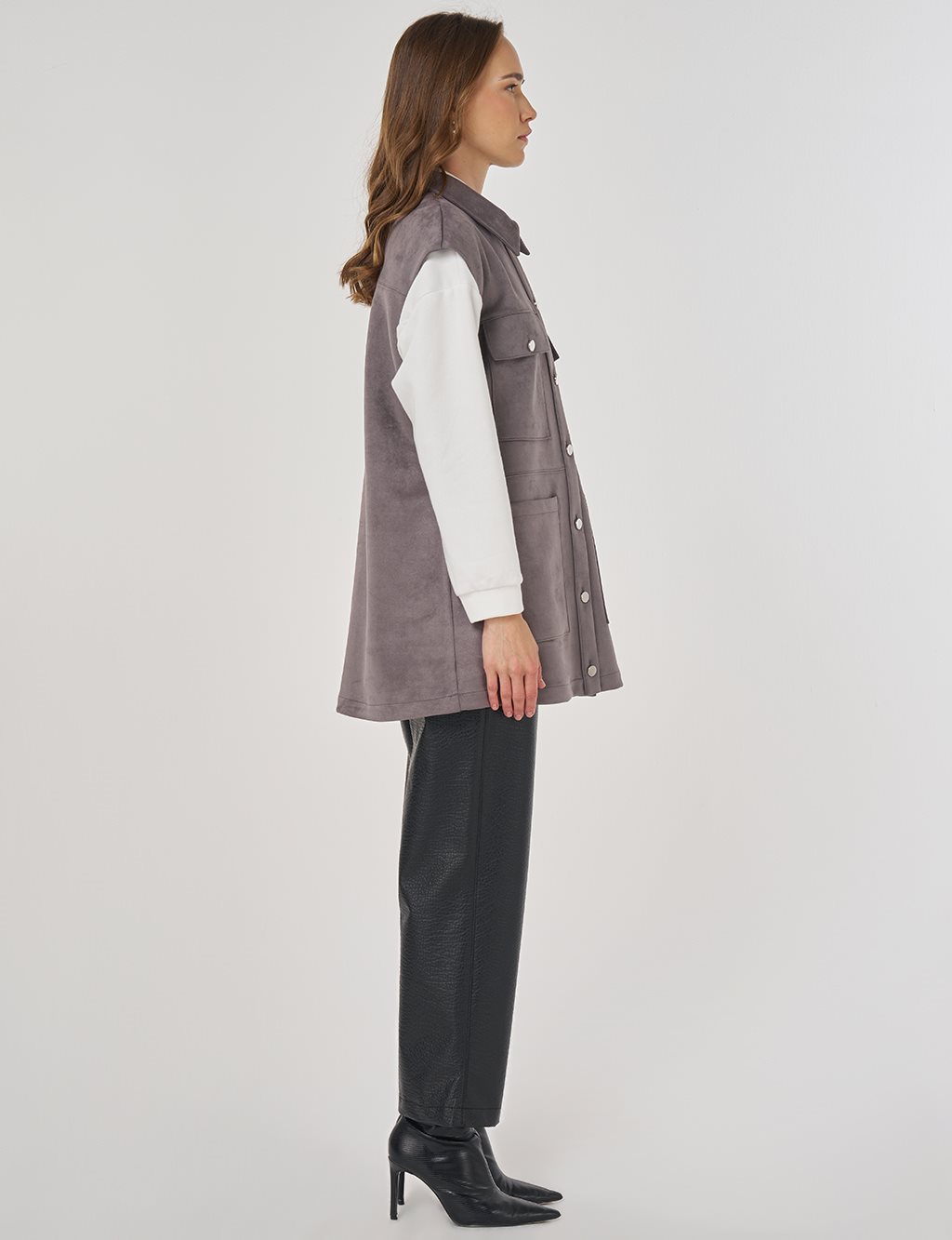 Cep Detaylı Süet Yelek Füme 