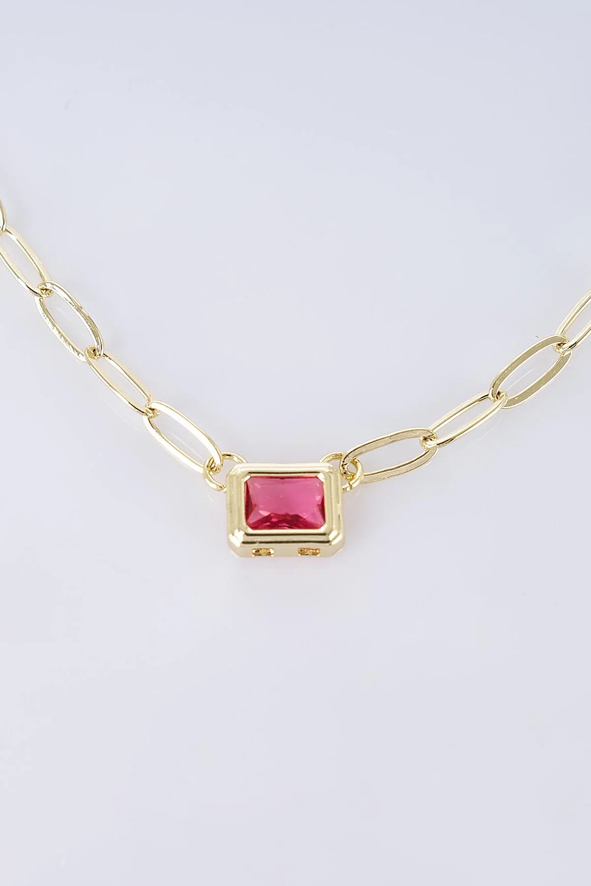 Shiny Stone Chain Necklace Pink