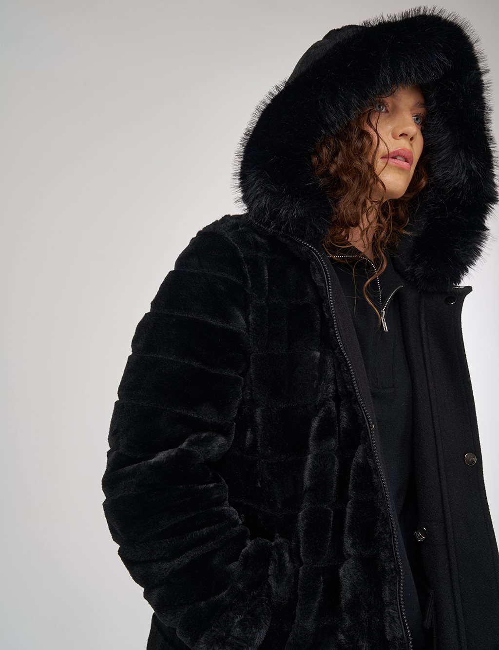 Çift Taraflı Kürk Detaylı Kaban Siyah 