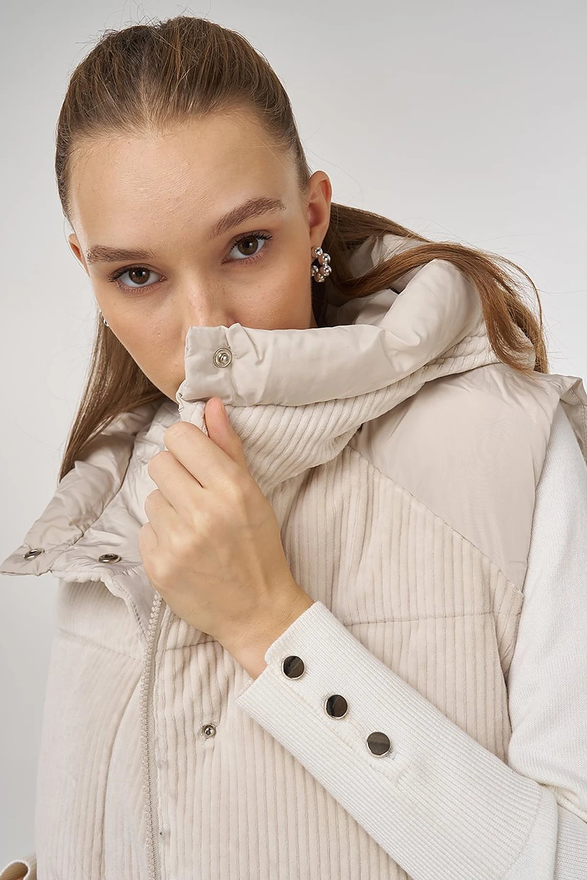 Velvet Trimmed Puffer Vest Stone 