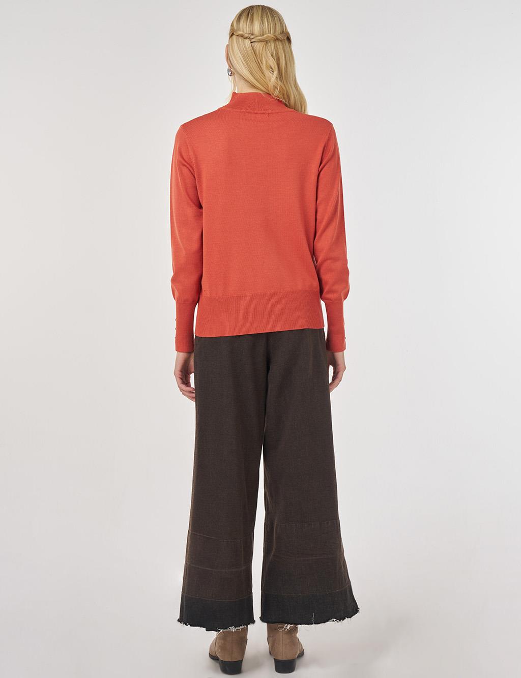 Basic Viscose Knit Sweater in Brick Red