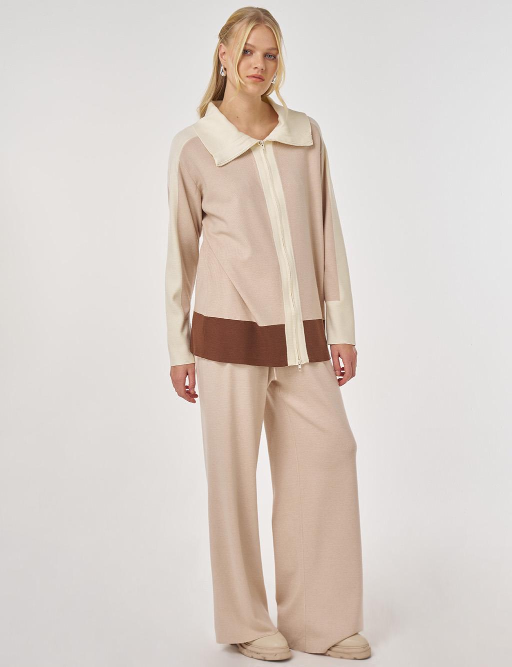 Wide Collar Knit Suit in Mink