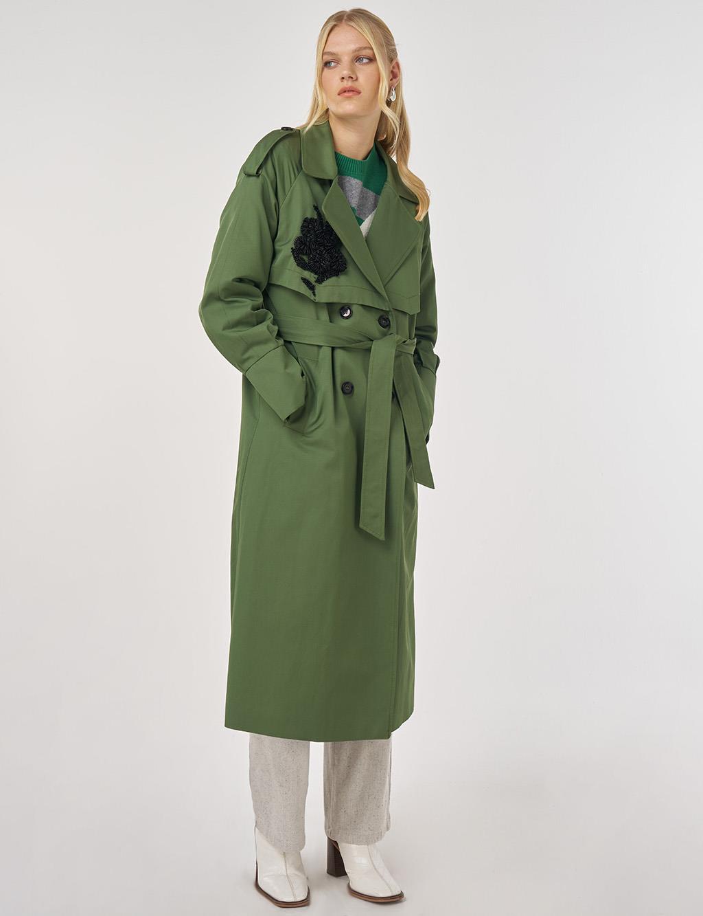 İşleme Detaylı Trençkot Orman Yeşili 