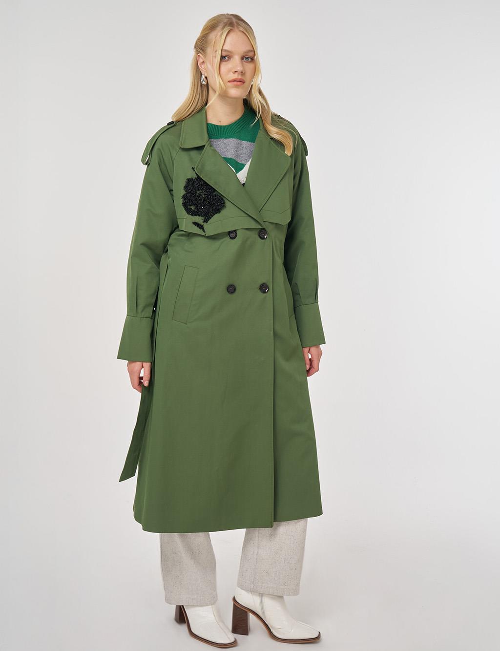 İşleme Detaylı Trençkot Orman Yeşili 