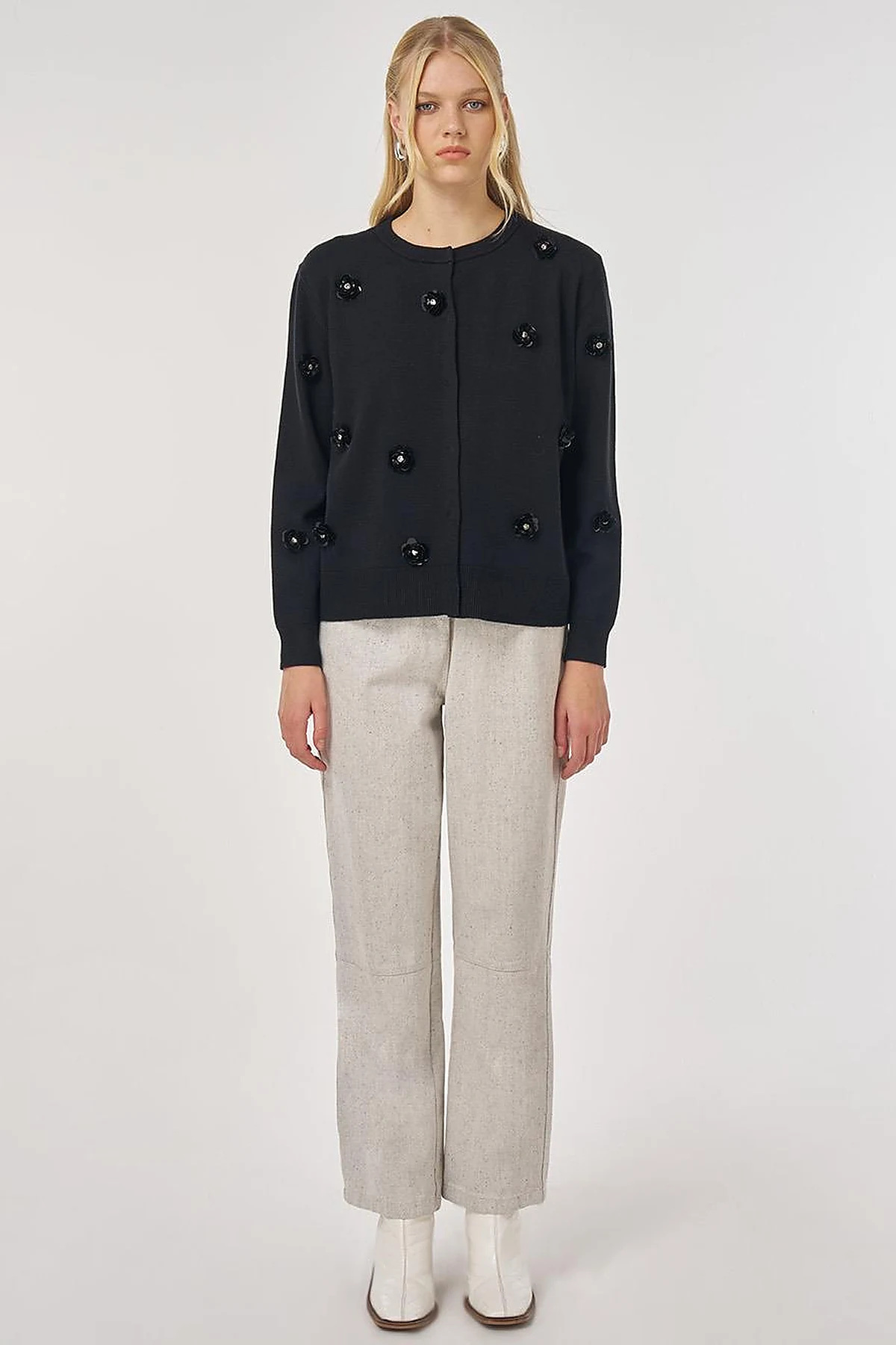 Floral Embroidered Viscose Knit Cardigan in Black