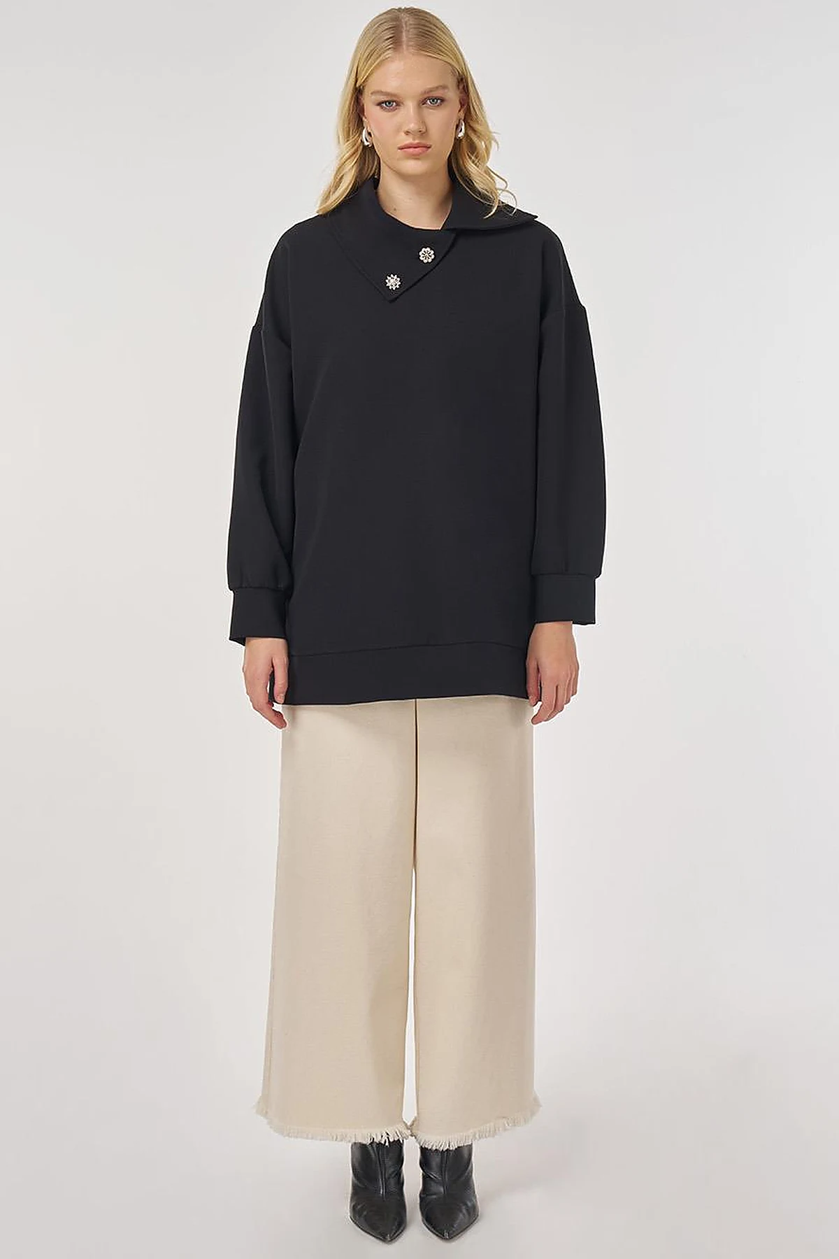 Button-Detailed Viscose Sweatshirt in Black