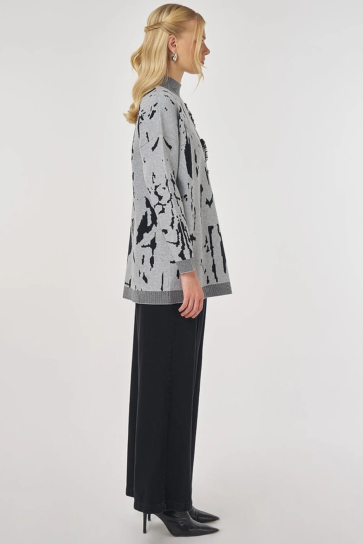 Sequin Detailed Viscose Knit Tunic in Gray