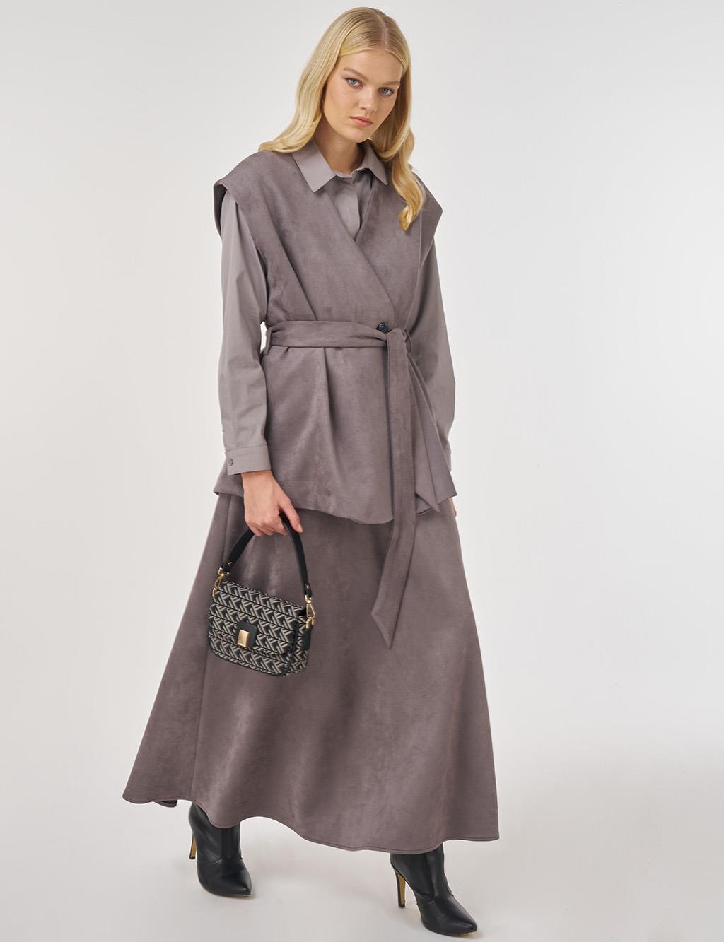 Kuşak Detaylı Süet Etekli Takım Füme 