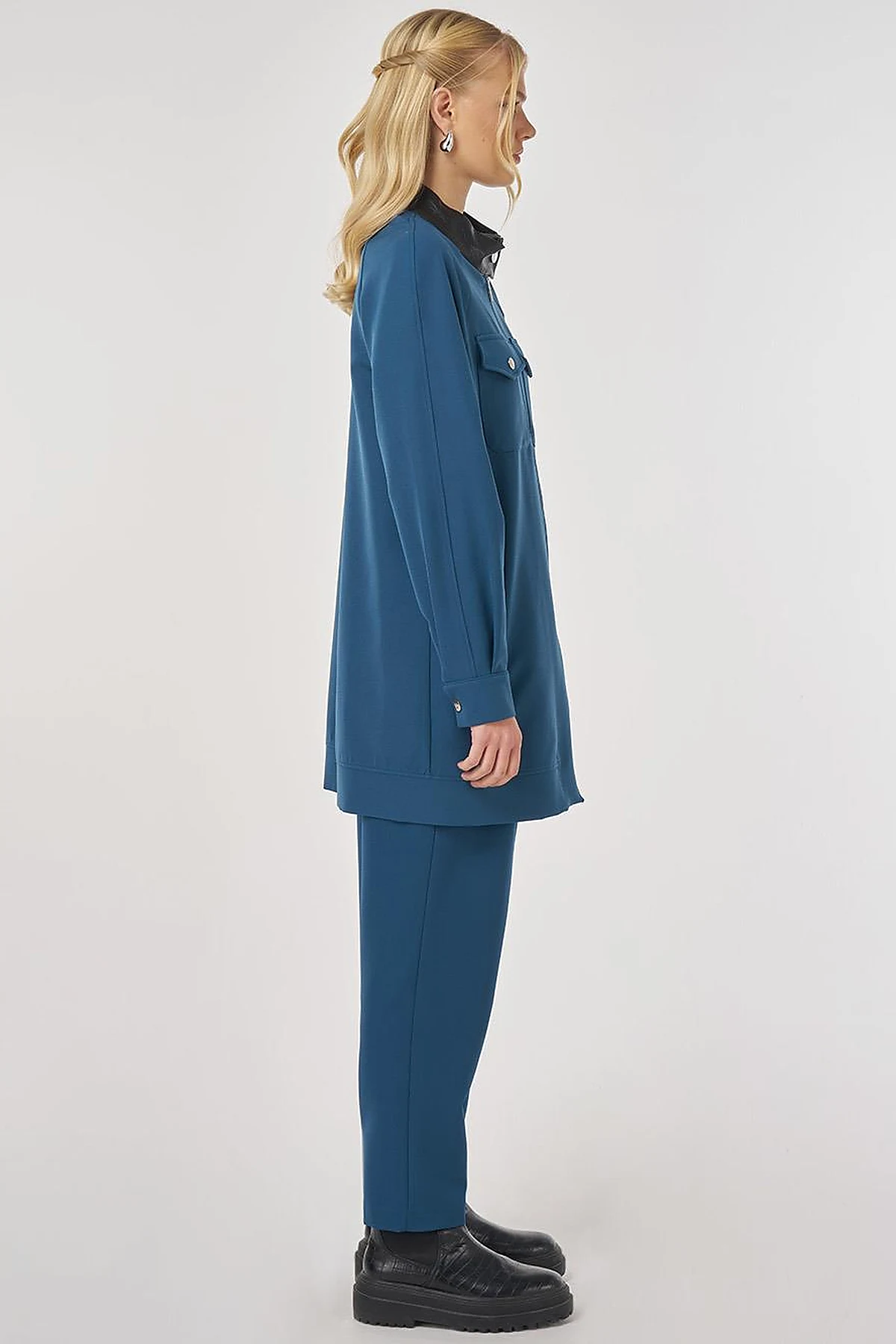 Relaxed-Fit Two-Piece Set with Faux Leather Collar in Petrol