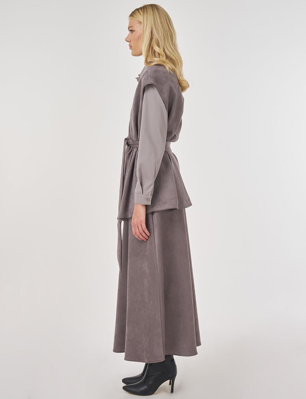 Kuşak Detaylı Süet Etekli Takım Füme 