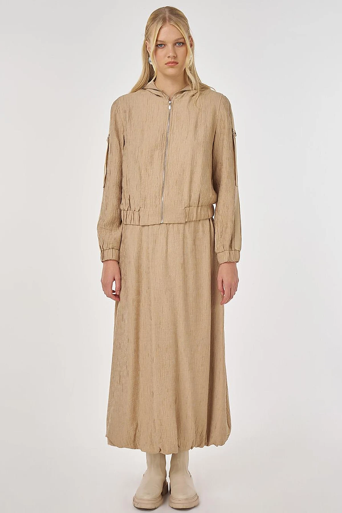 Punto-Stitched Lyocell Viscose Skirt Set Beige