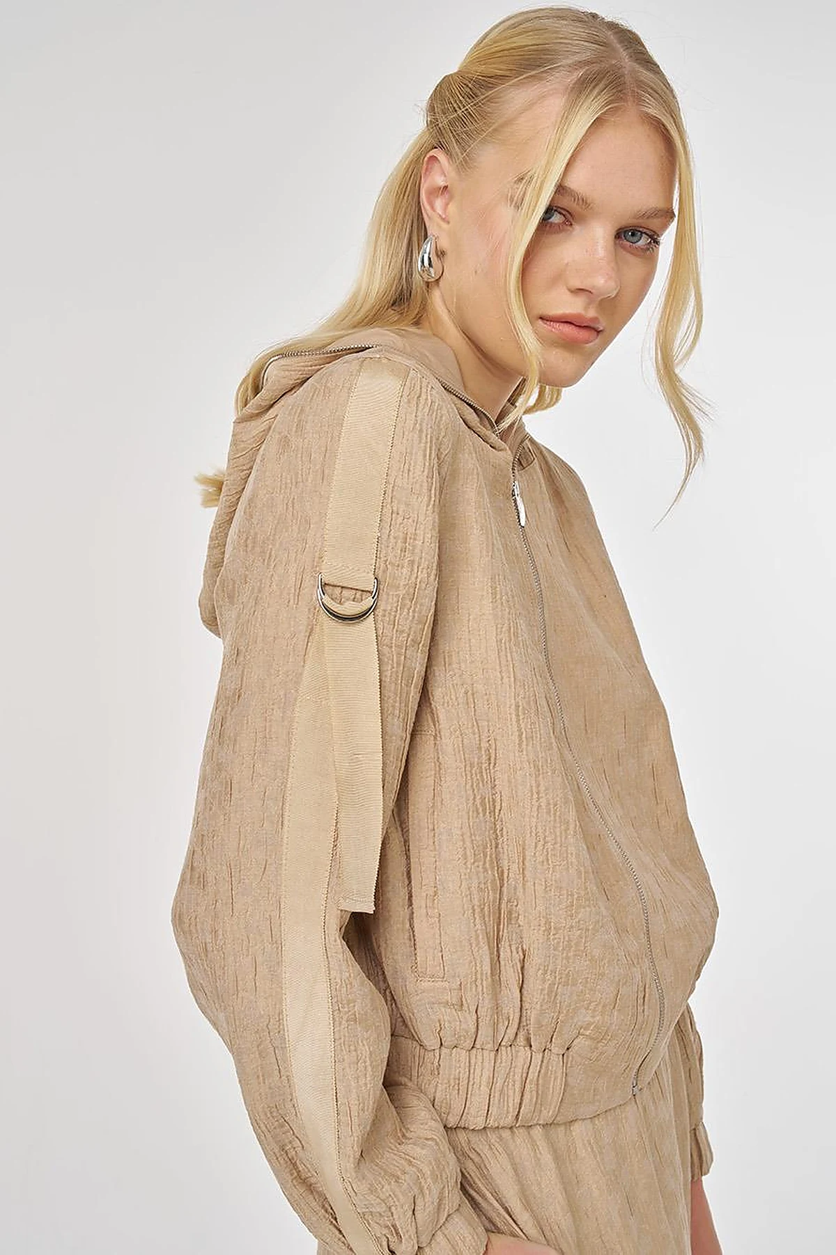 Punto-Stitched Lyocell Viscose Skirt Set Beige