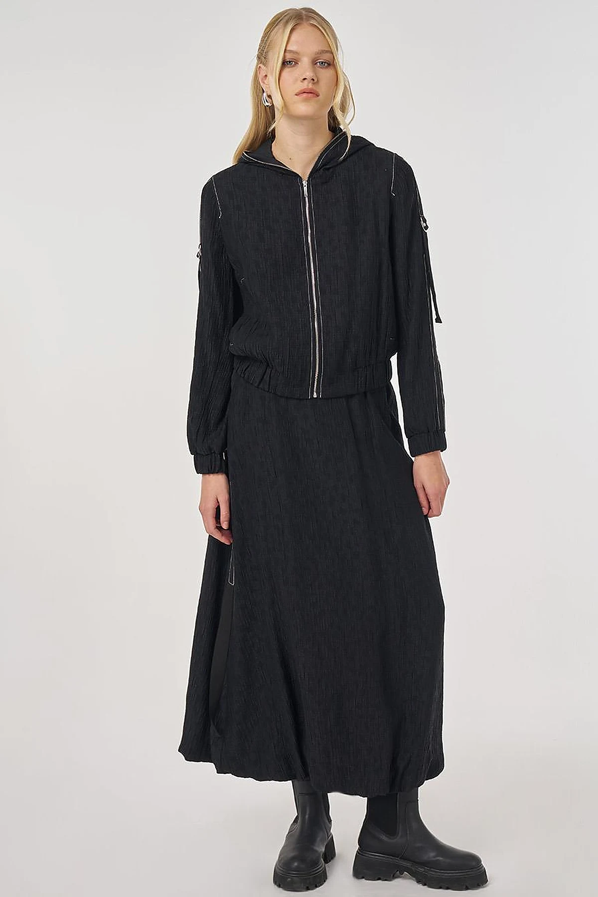 Punto-Stitched Lyocell Viscose Skirt Set Black