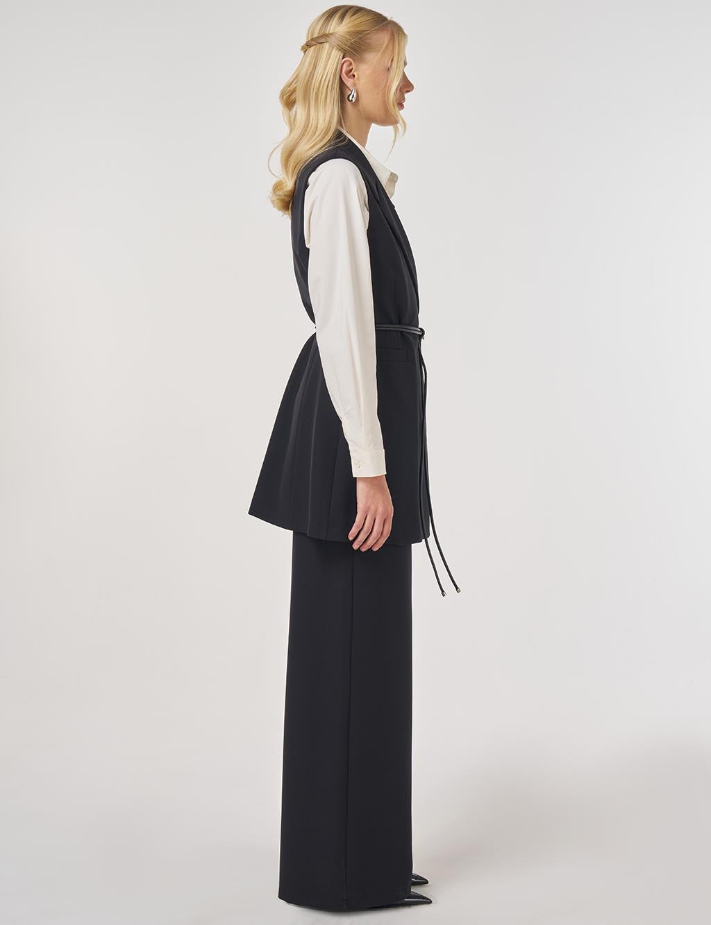 Deri İp Kemer Detaylı Yelekli Takım Siyah 