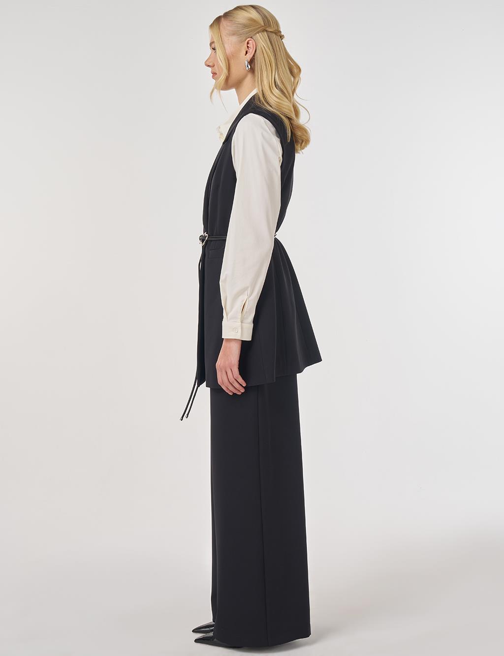 Deri İp Kemer Detaylı Yelekli Takım Siyah 