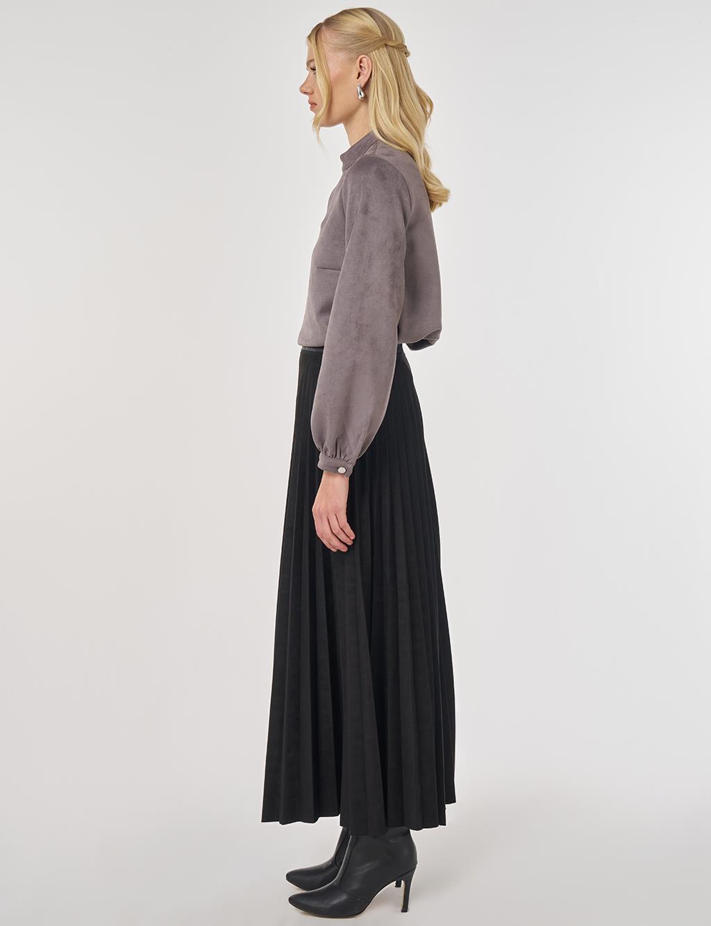 Pleated Suede Skirt in Black