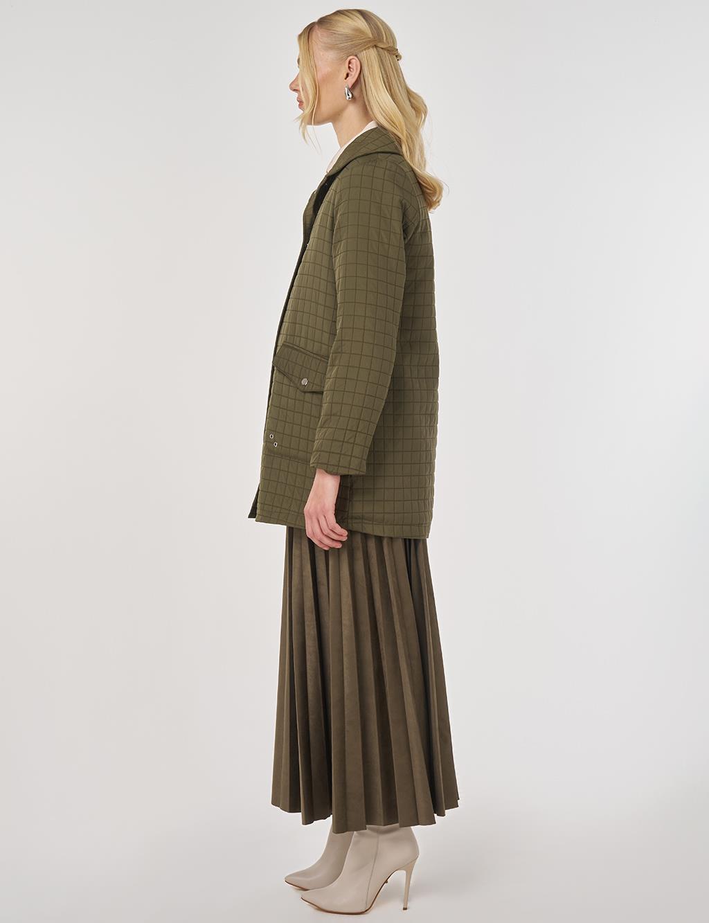 Wide-Collar Quilted Jacket in Khaki