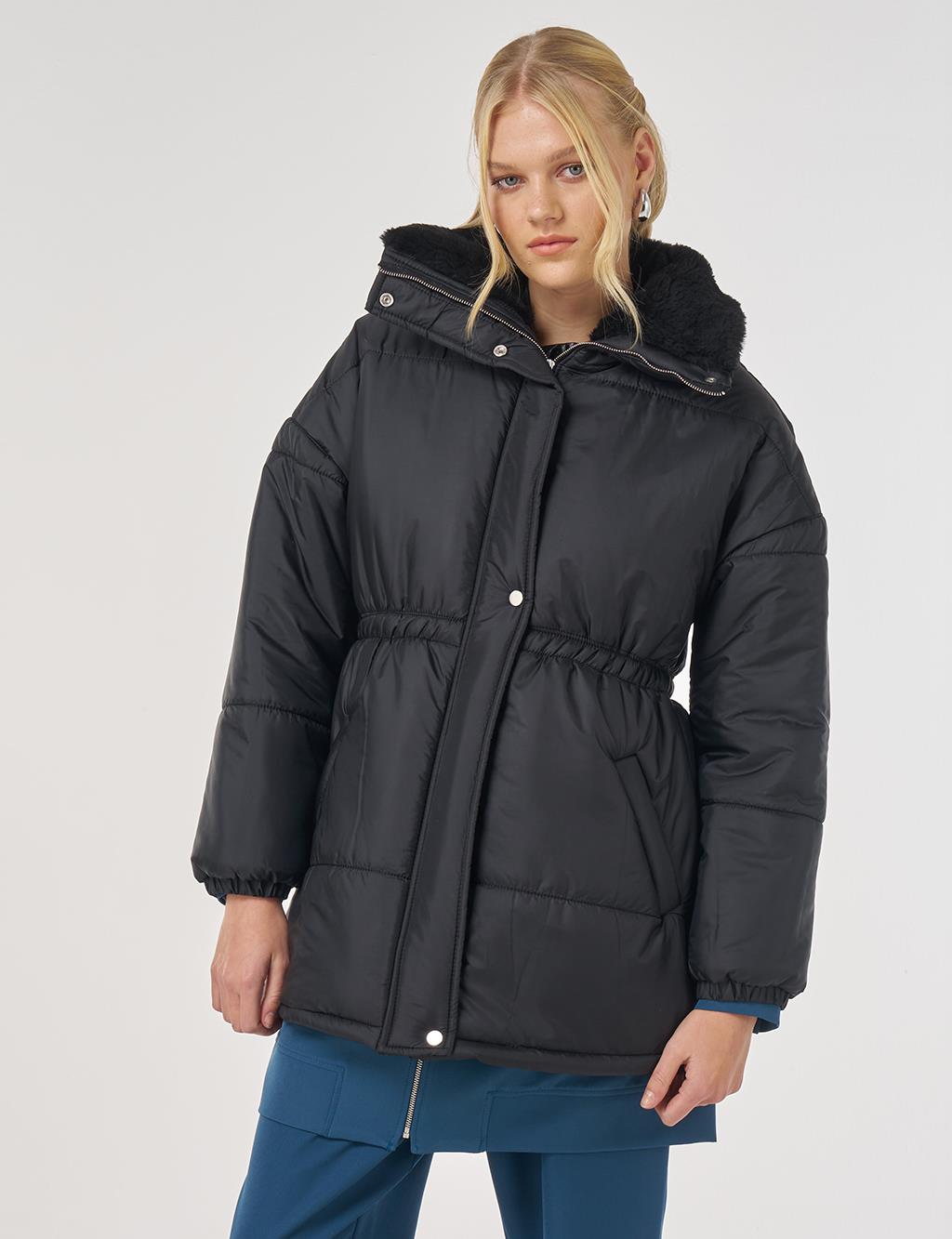 Fur-Collar Quilted Coat in Black