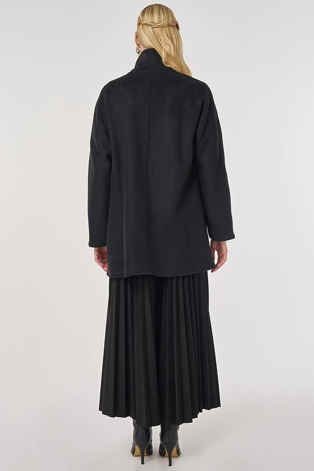 Stand Collar Short Wool Coat in Black
