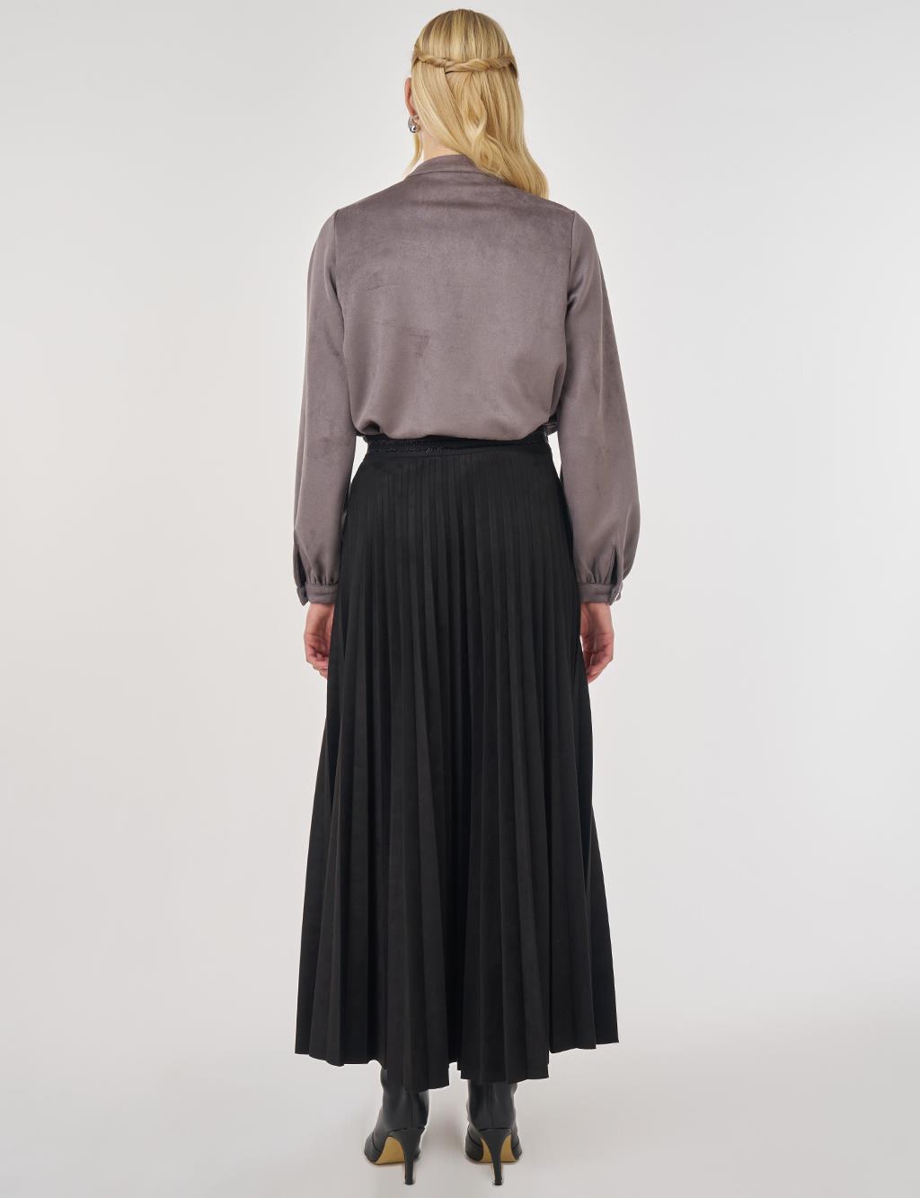 Pleated Suede Skirt in Black