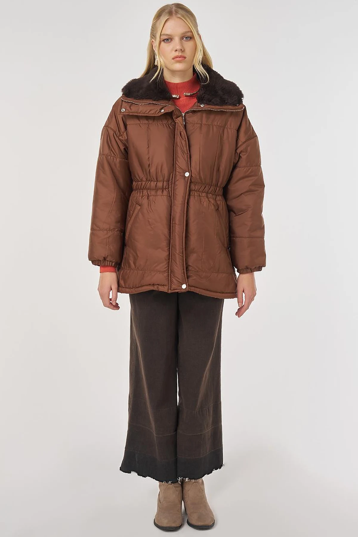 Fur-Collar Quilted Coat in Coffee