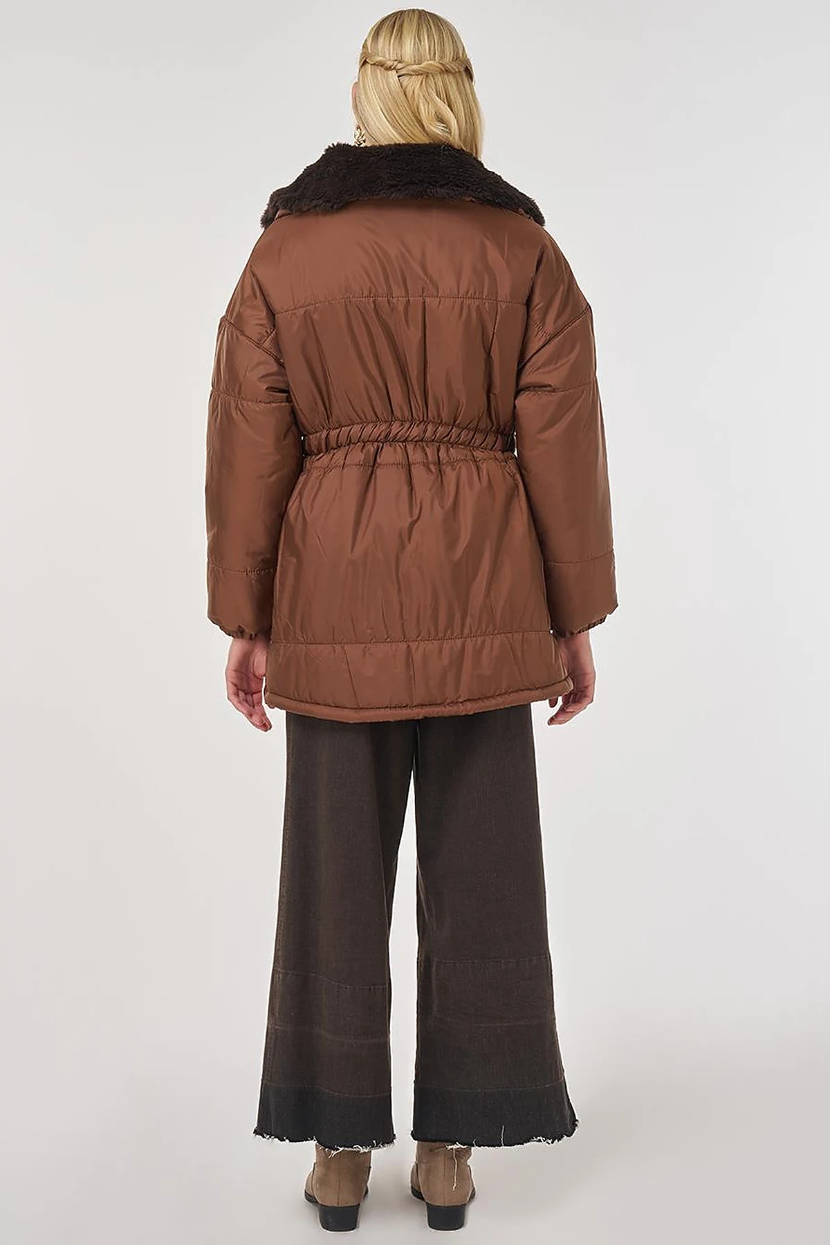 Fur-Collar Quilted Coat in Coffee