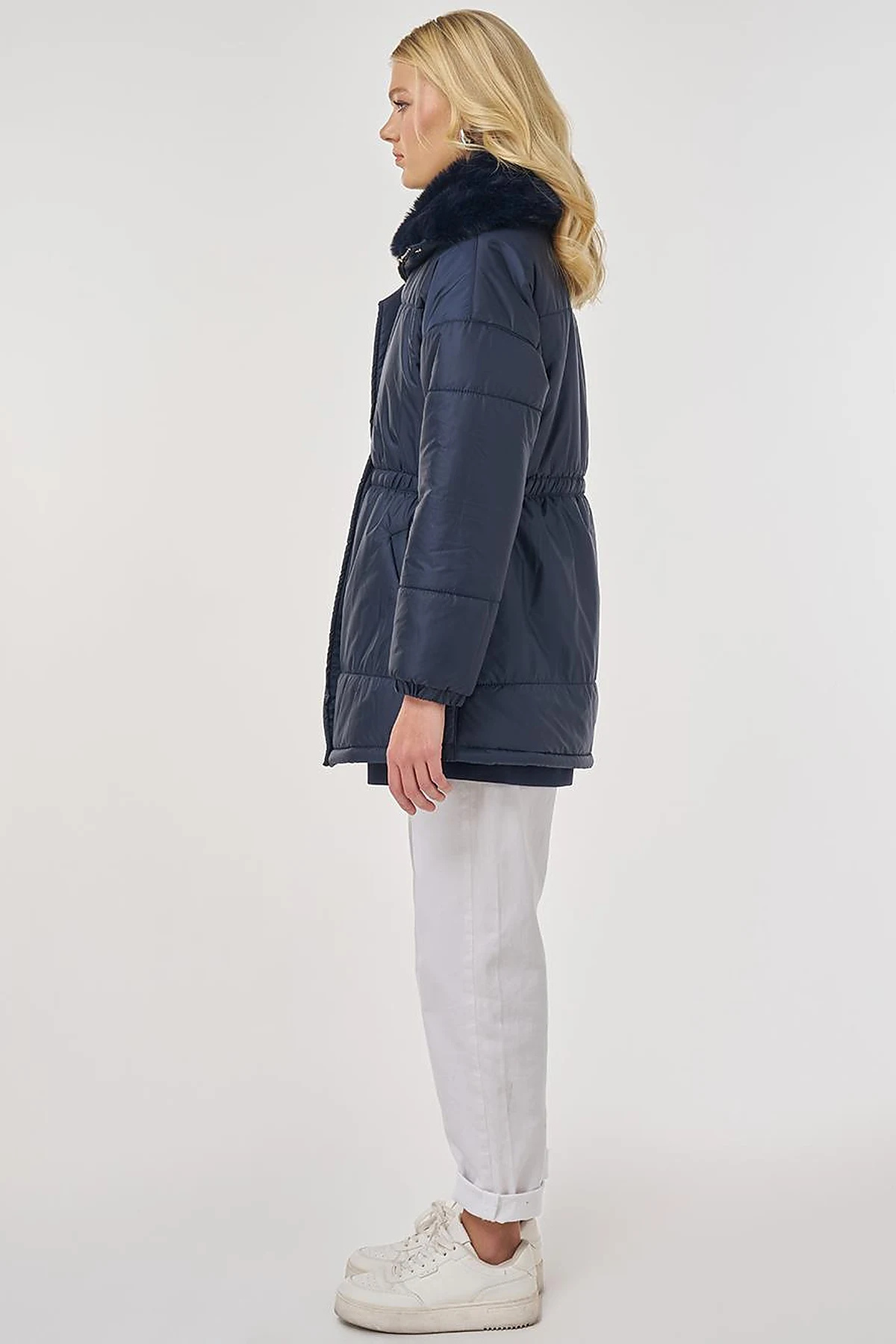 Fur-Collar Quilted Coat in Dark Navy