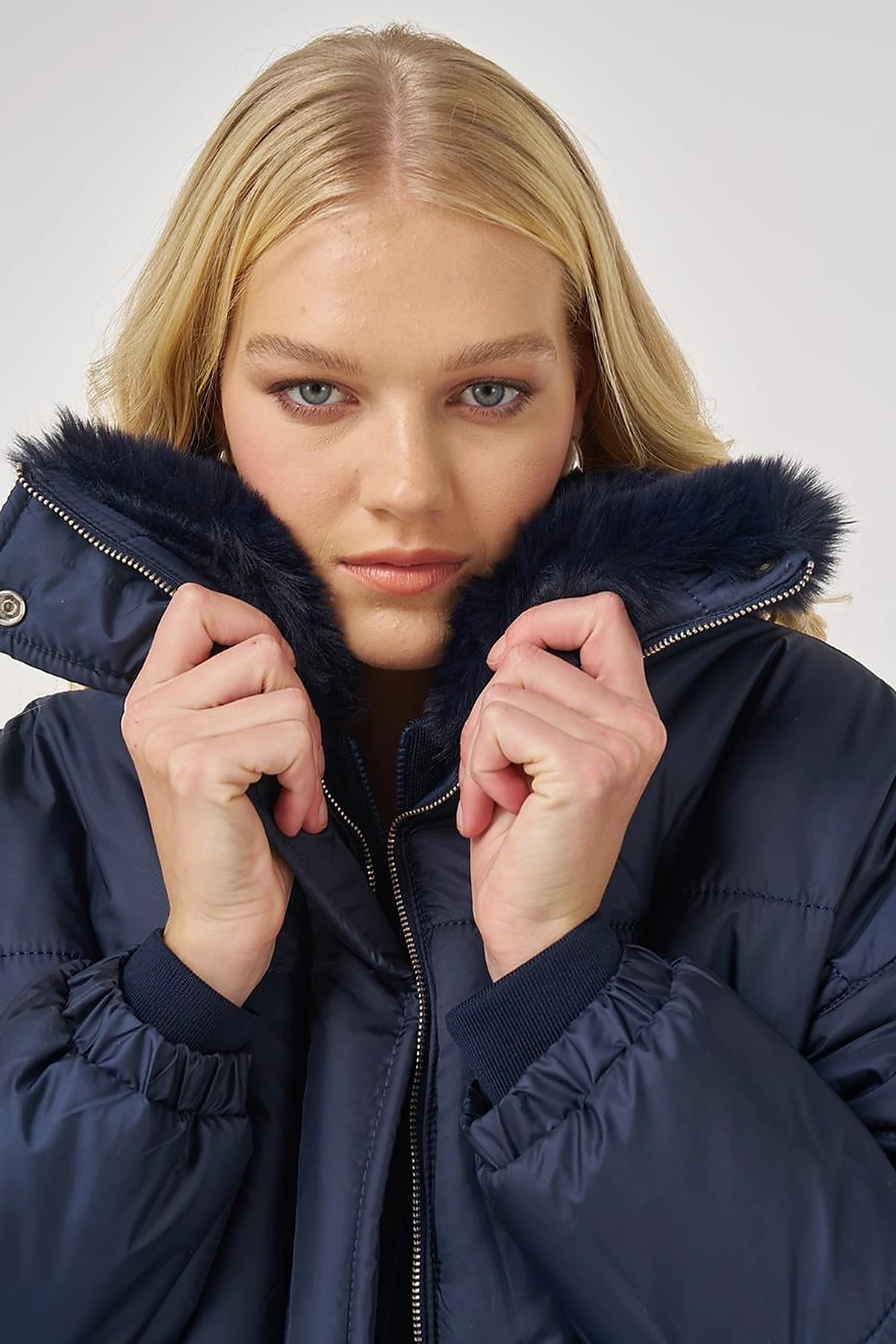 Fur-Collar Quilted Coat in Dark Navy