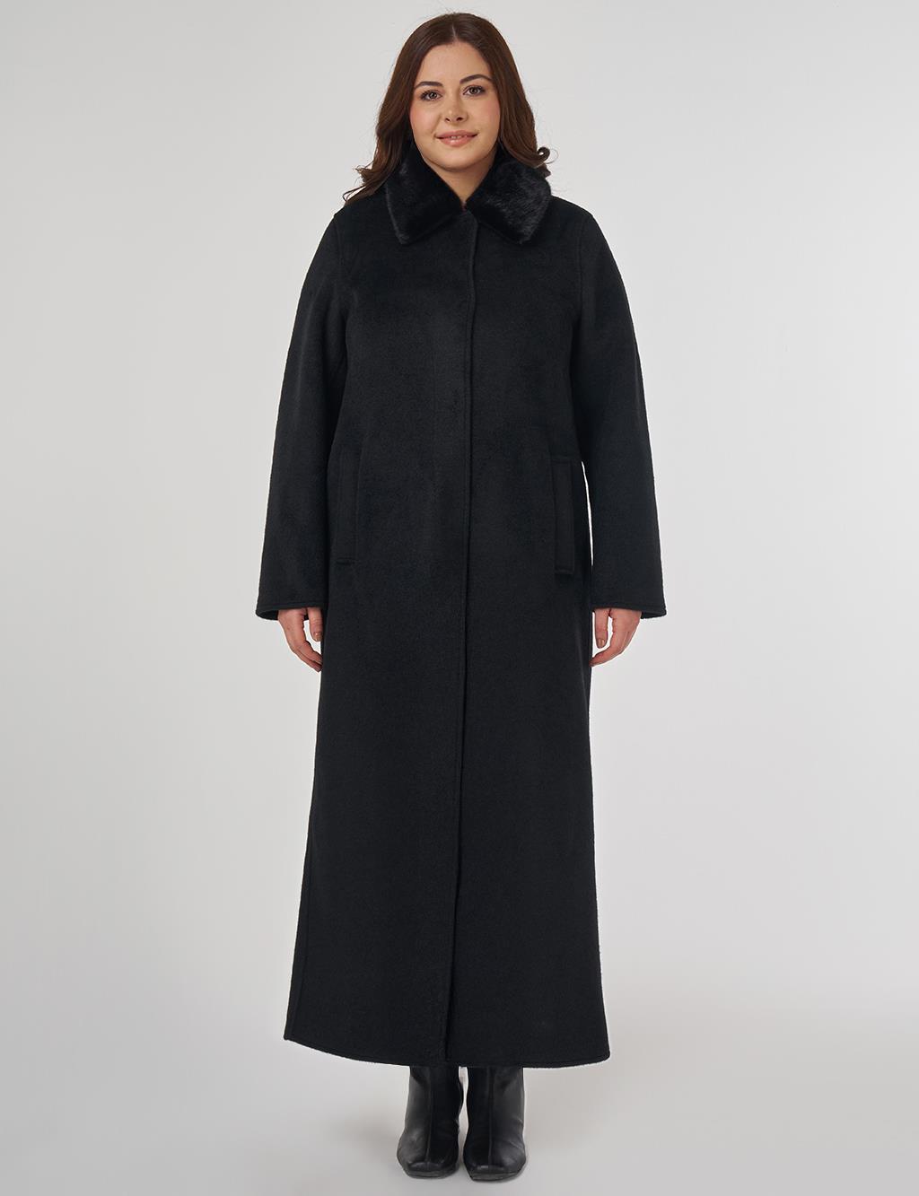 Wool Coat with Fur Collar in Black