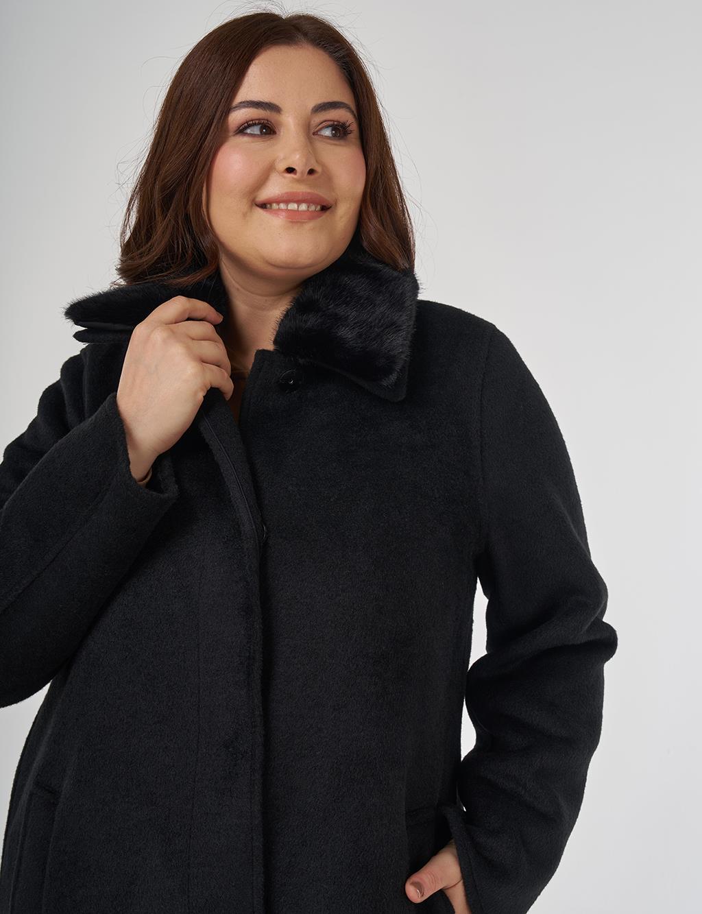 Wool Coat with Fur Collar in Black