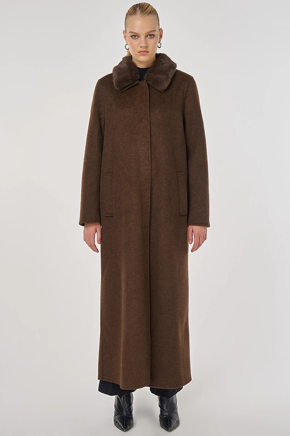 Wool Coat with Fur Collar in Dark Brown