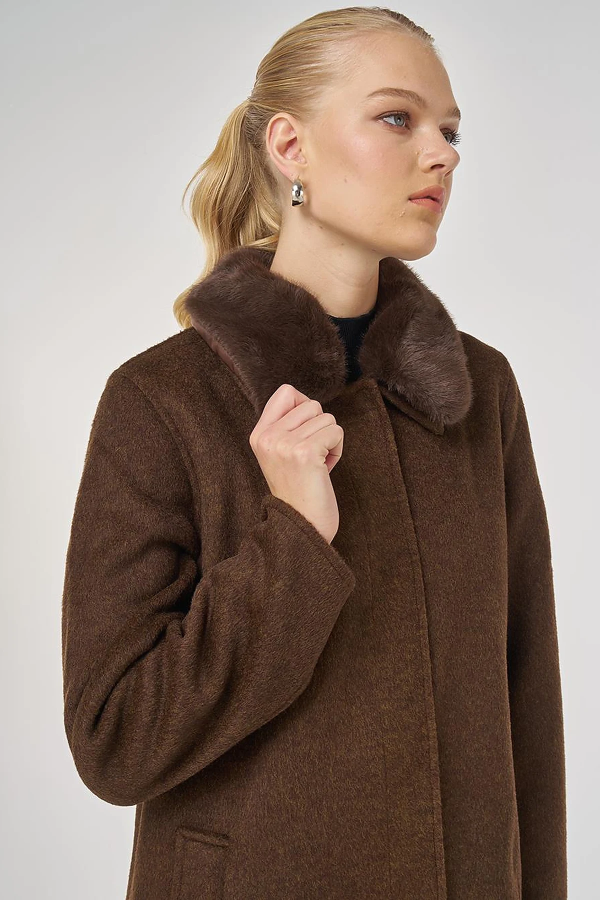 Wool Coat with Fur Collar in Dark Brown