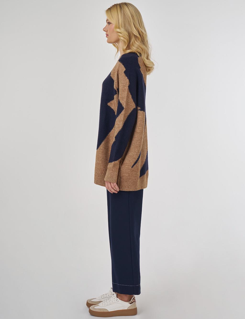 Color Block Knit Tunic in Beige