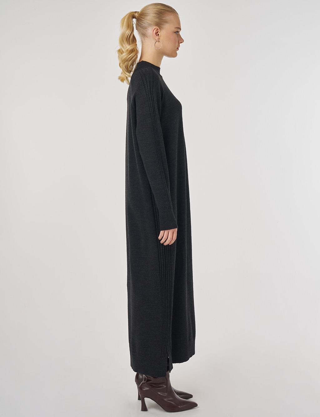 Raglan Sleeve Knit Dress in Black