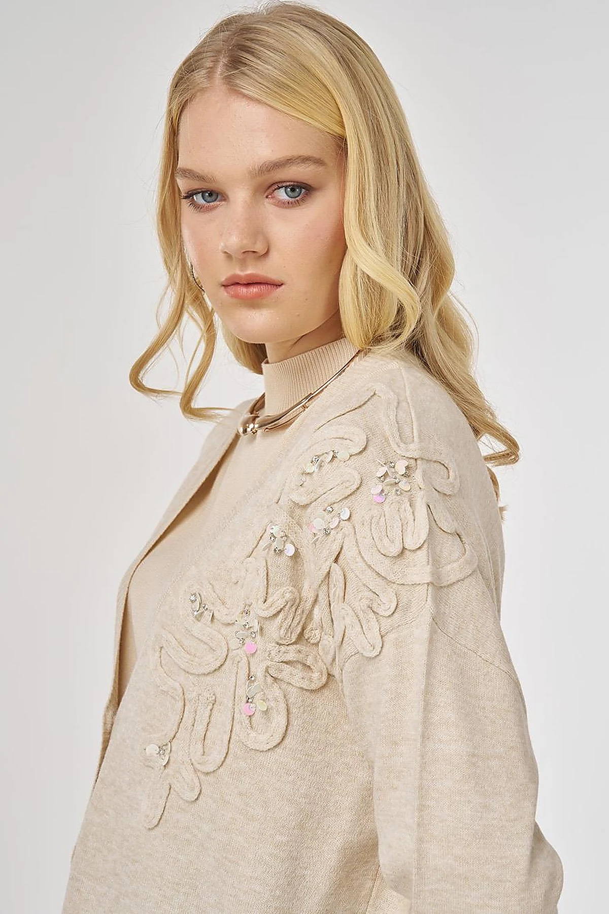 Sequin Detailed Knit Cardigan in Cream