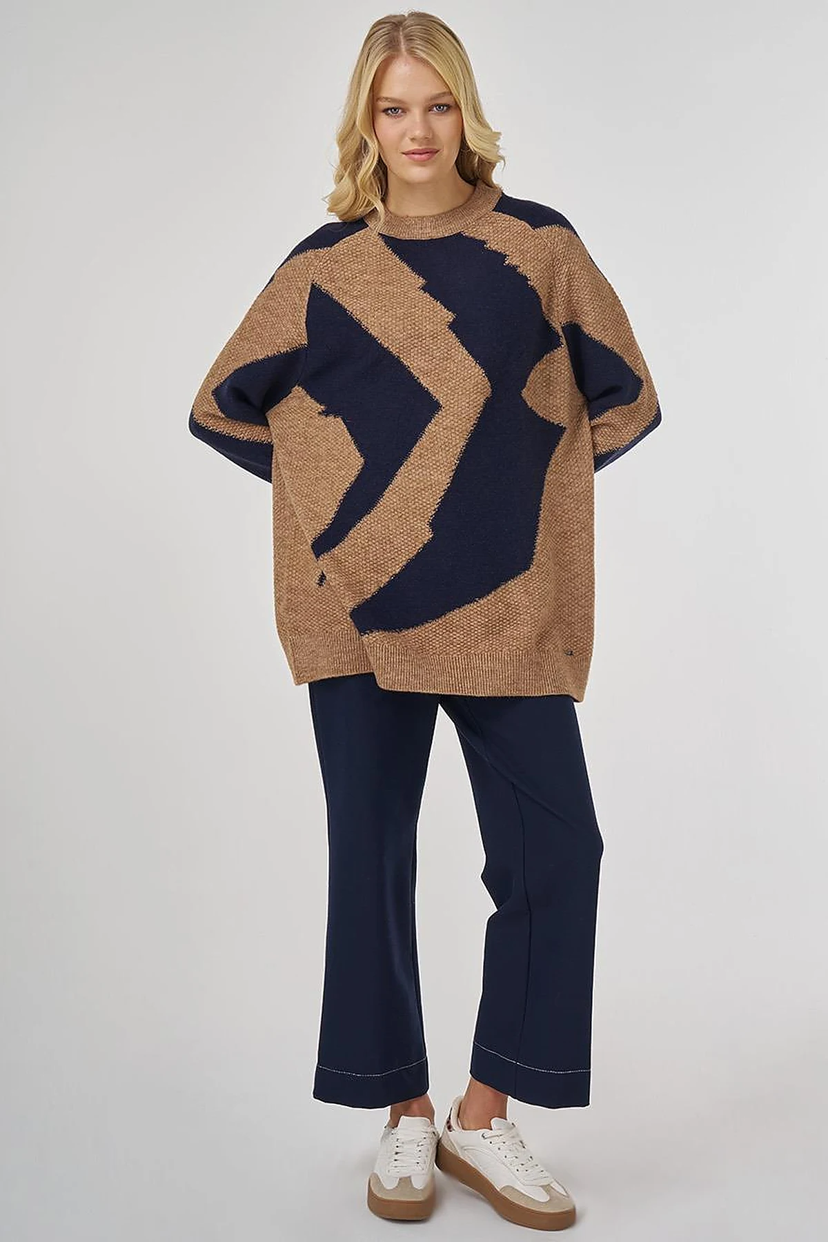 Color Block Knit Tunic in Beige