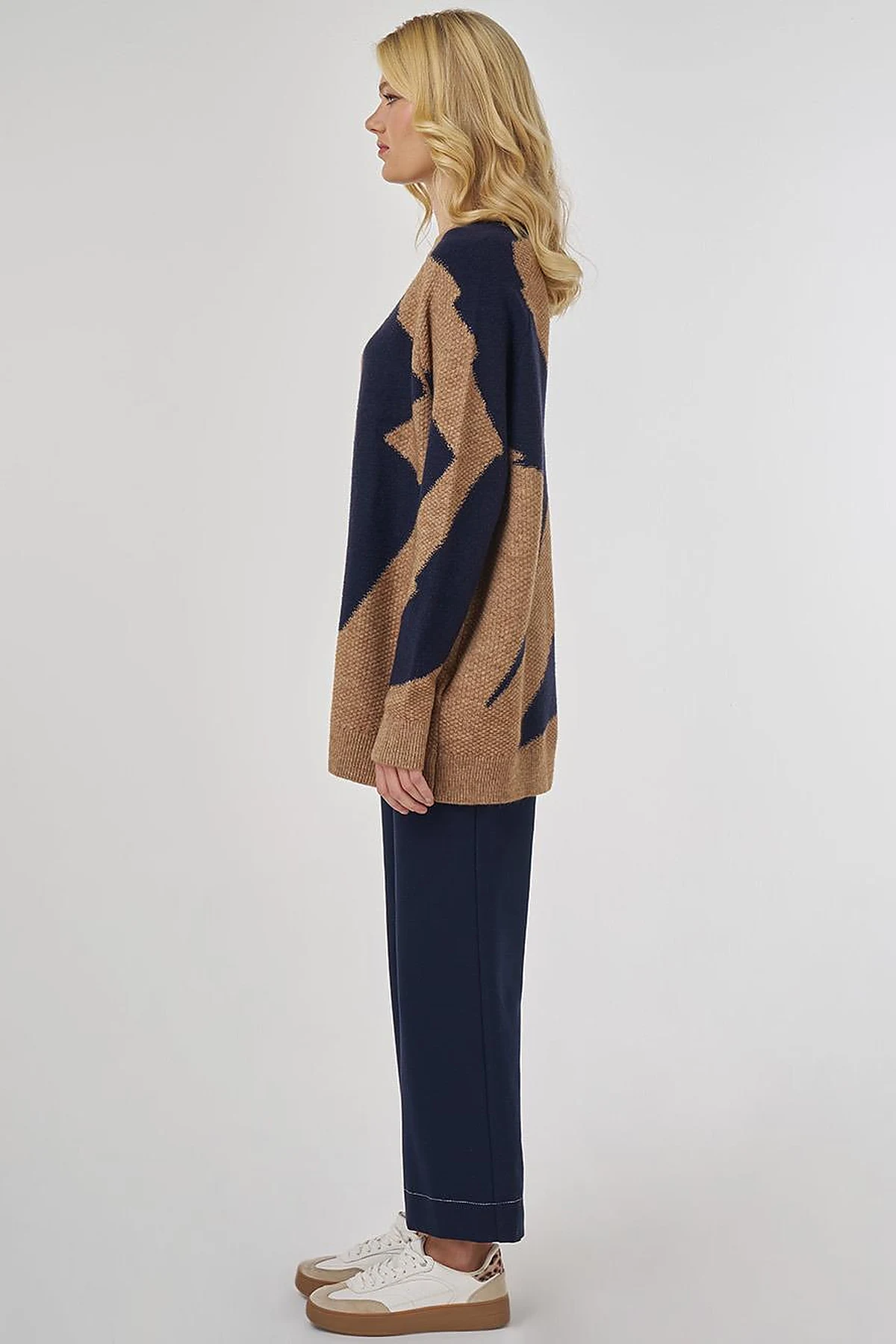 Color Block Knit Tunic in Beige