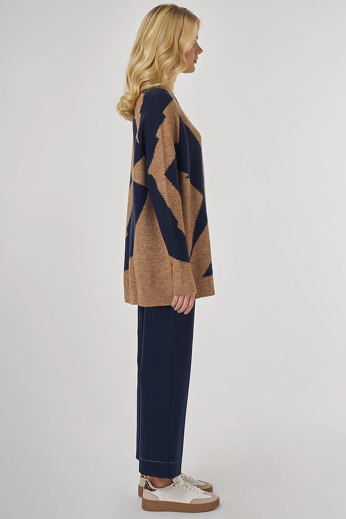 Color Block Knit Tunic in Beige