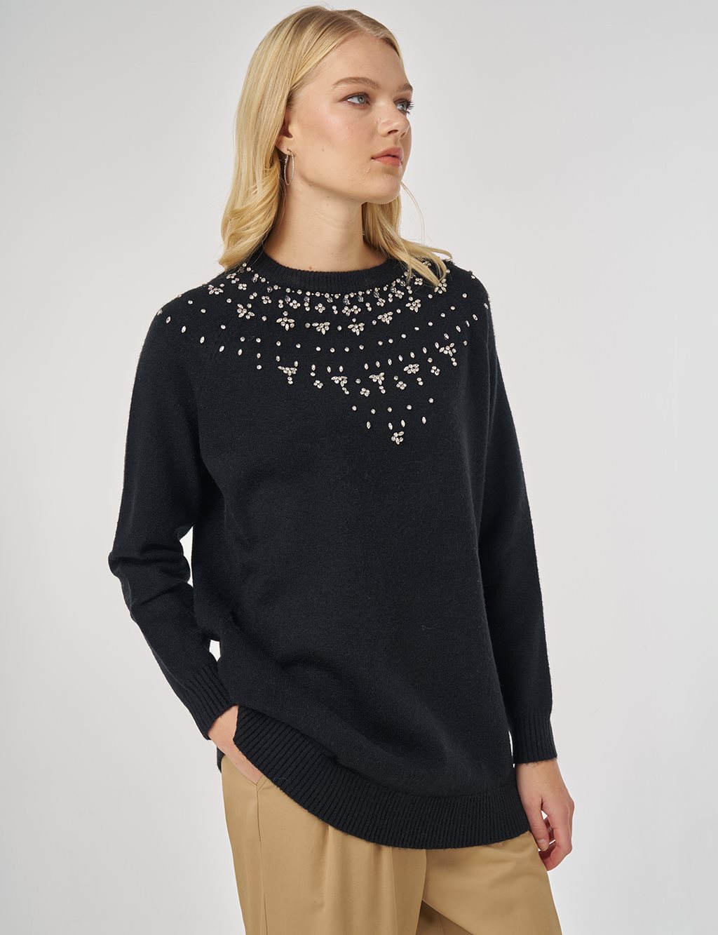 Stone Embroidered Knit Tunic in Black