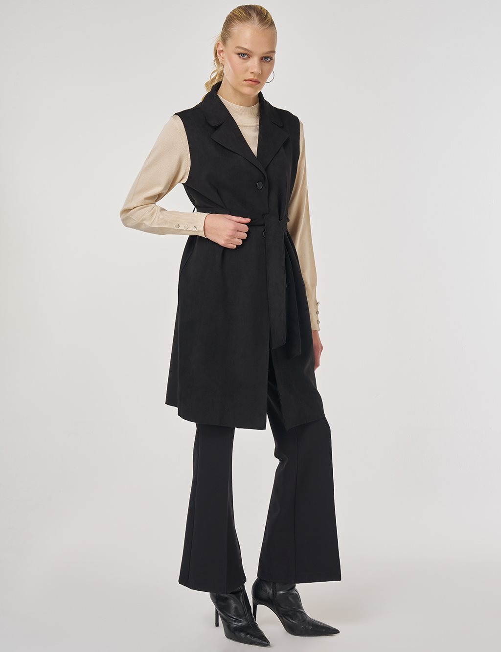 Stitch-Detail Suede Vest in Black