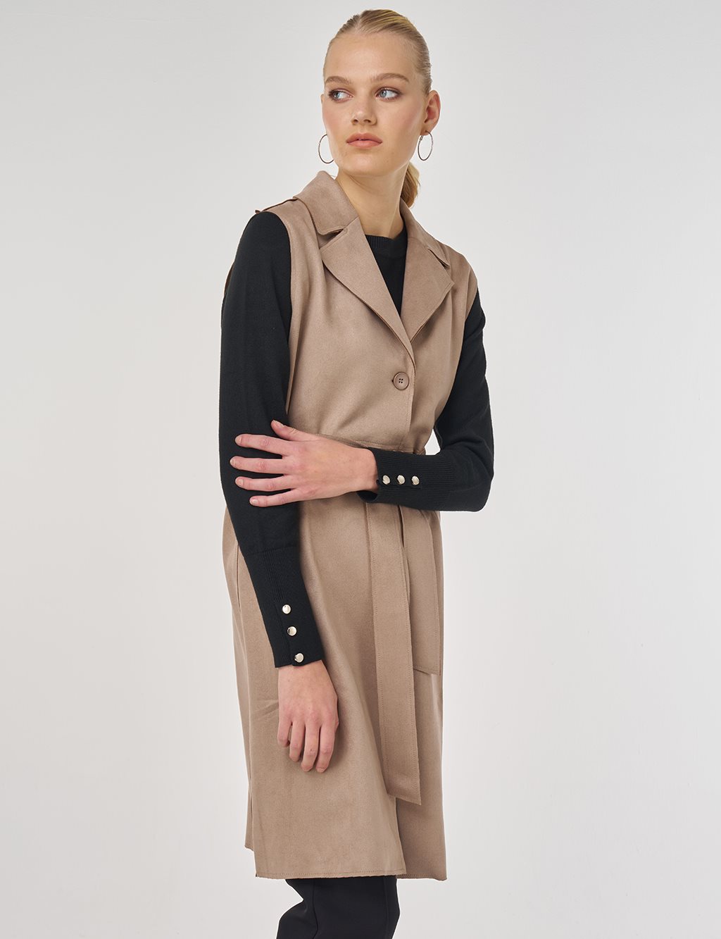 Stitch-Detail Suede Vest in Dark Brown