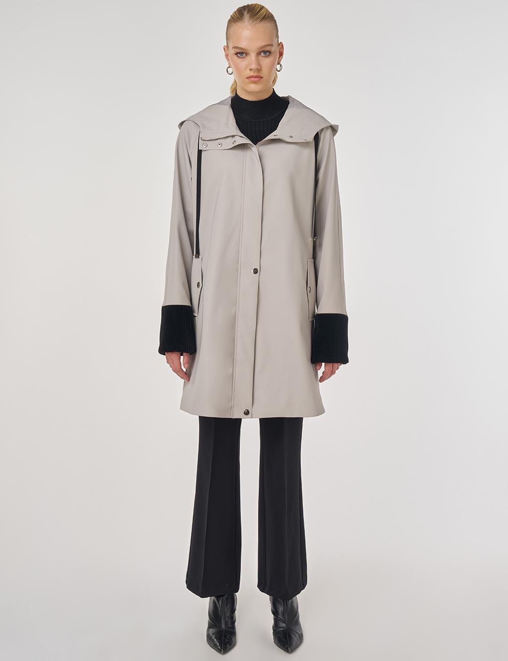 Kadife Garnili Kapüşonlu Kap Gri