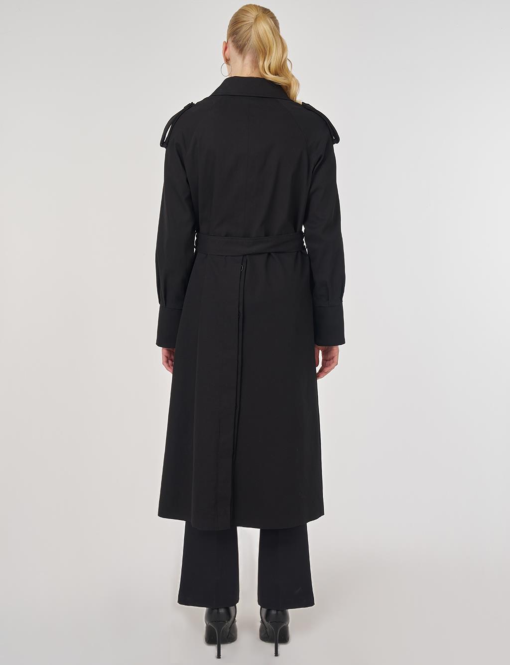 İşleme Detaylı Trençkot Siyah 