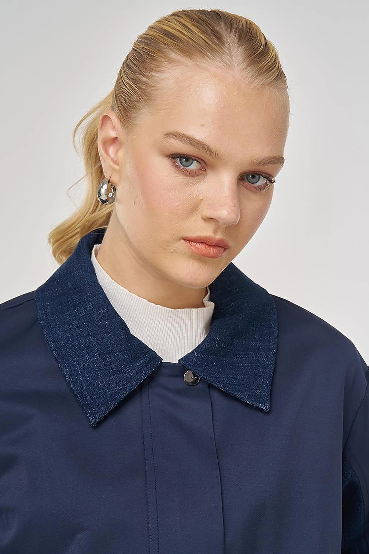 Denim-Trimmed Short Trench Coat Dark Navy