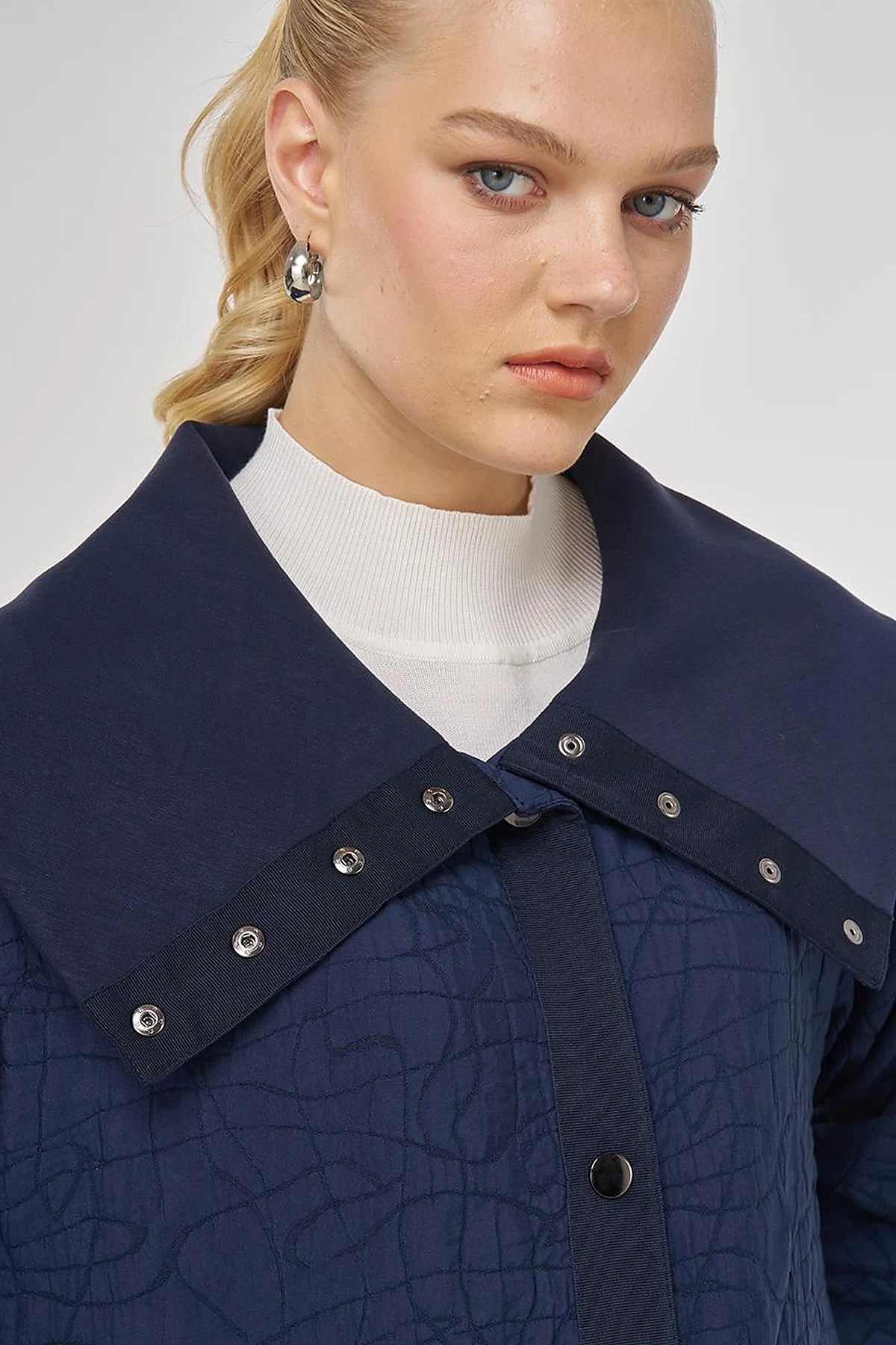 Quilted Pattern Wide Collar Throw-On Coat in Dark Navy