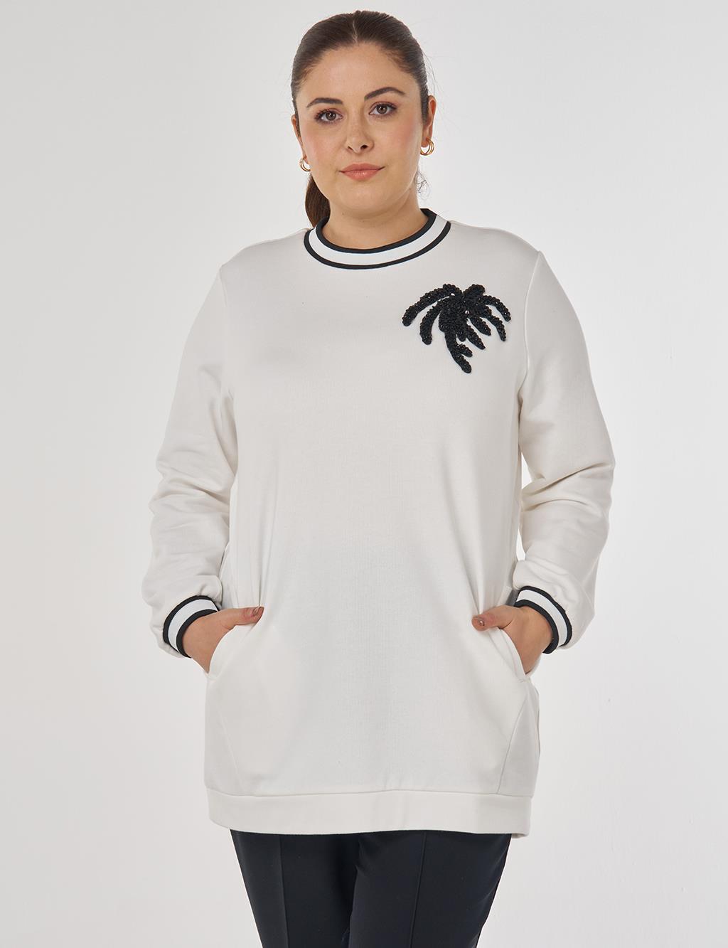 Contrast Striped Scuba Sweatshirt in Ecru