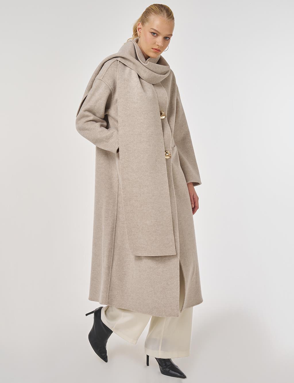 Düğme Detaylı Atkılı Kaşe Kaban Taş