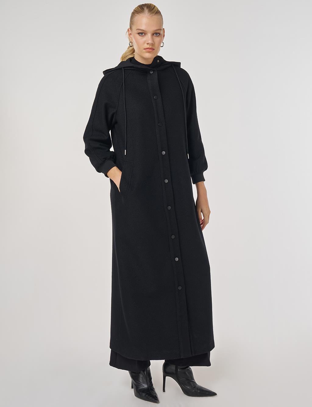Raglan Sleeve Felt Coat in Black
