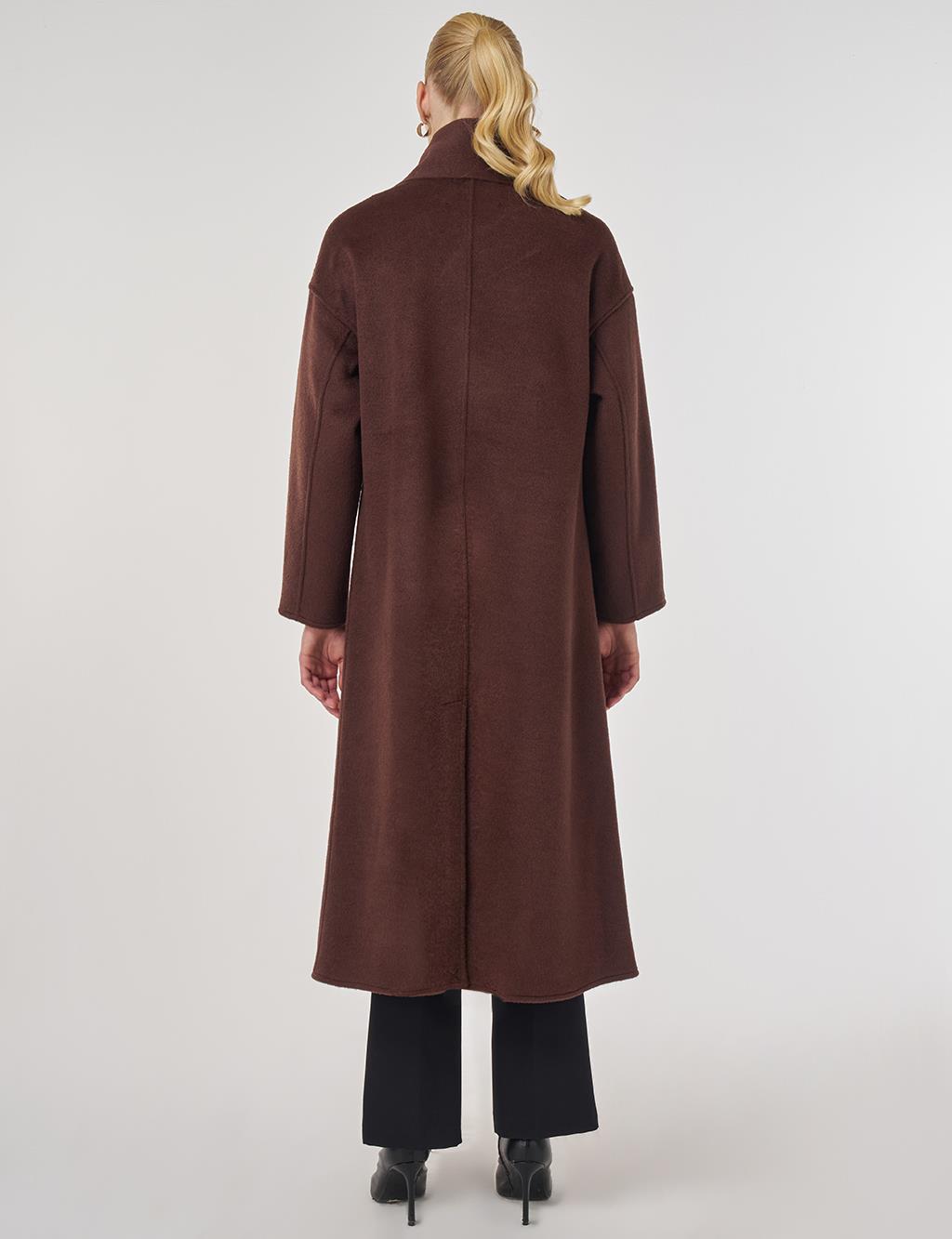 Button-Detailed Scarfed Cashmere Coat in Burgundy